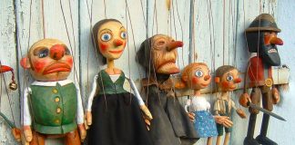 Marionette puppets and weird souvenirs